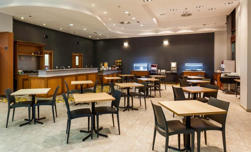 Hotel Ilunion 3 Valence